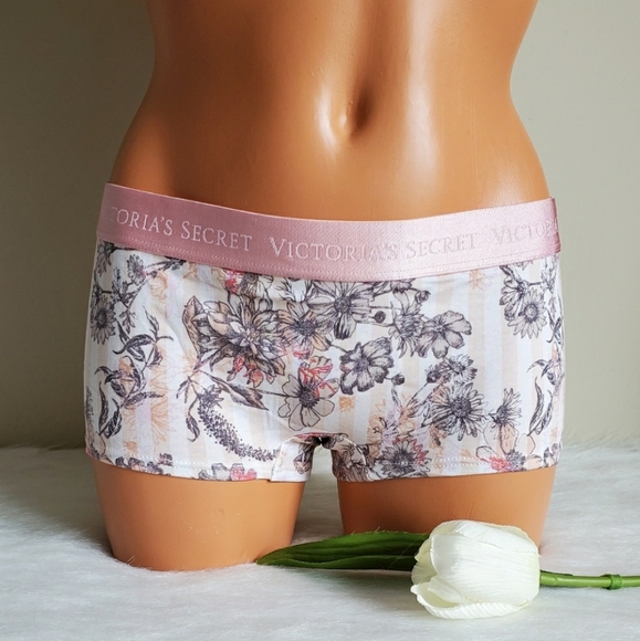 PINK Victoria's Secret Other - VICTORIA'S SECRET SHORTIE PANTY SIZE M